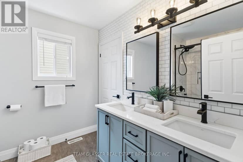 2334 Meadowgate Boulevard — photo 33 of 40