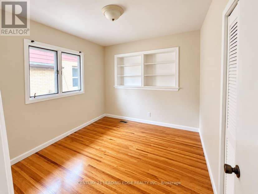 1275 Parkview Avenue — photo 11 of 16