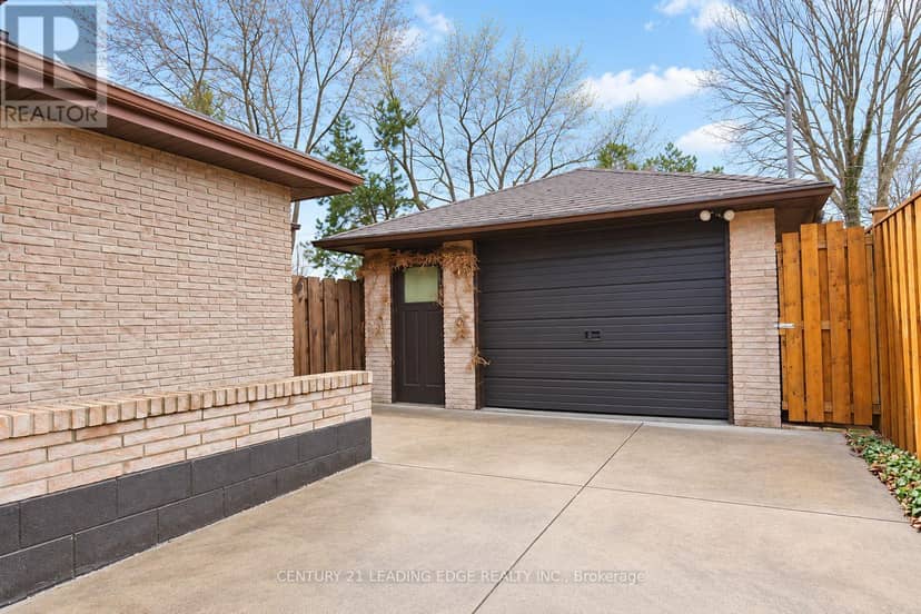 1275 Parkview Avenue — photo 15 of 16