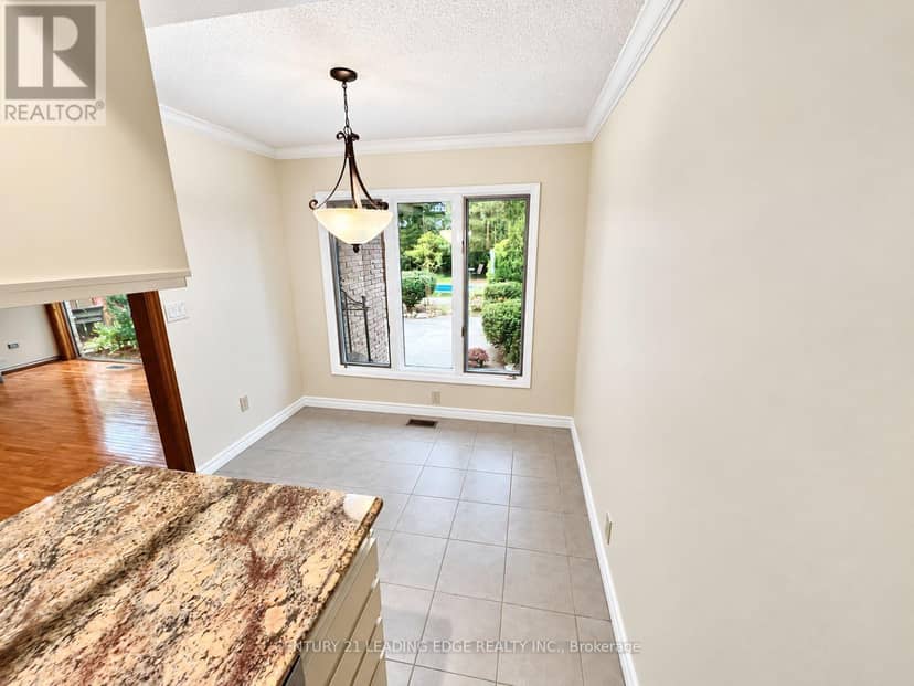 1275 Parkview Avenue — photo 8 of 16