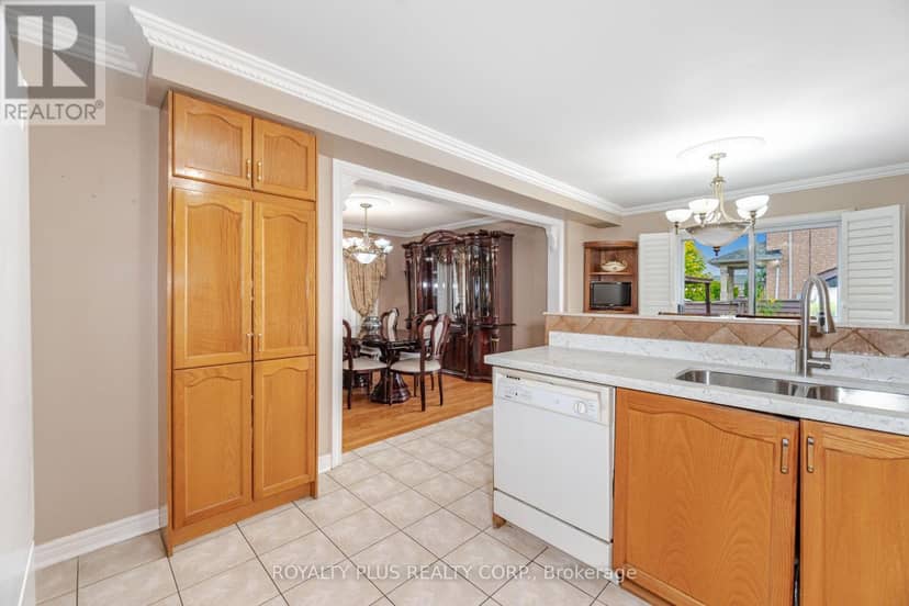 116 Frank Johnston Road — photo 18 of 40