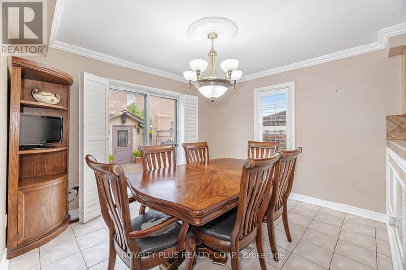 116 Frank Johnston Road — photo 19 of 40