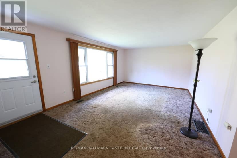 161 River Street E — photo 16 of 28