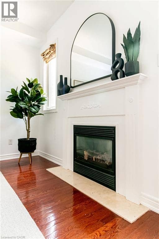 58 PEACHWOOD Crescent — photo 16 of 40