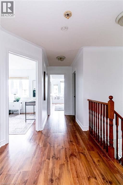 58 PEACHWOOD Crescent — photo 30 of 40