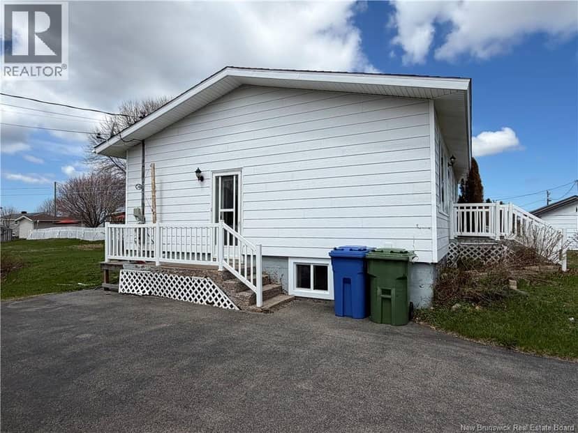 18 Jeux De LAcadie Street — photo 3 of 27