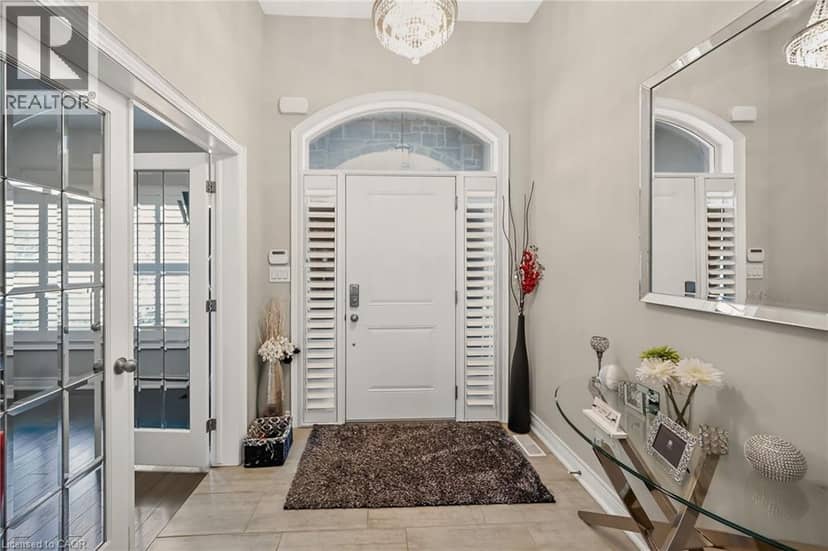 8165 TWENTY Road E — photo 3 of 40