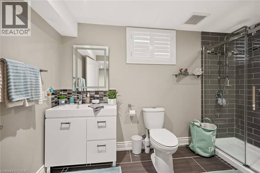 8165 TWENTY Road E — photo 38 of 40