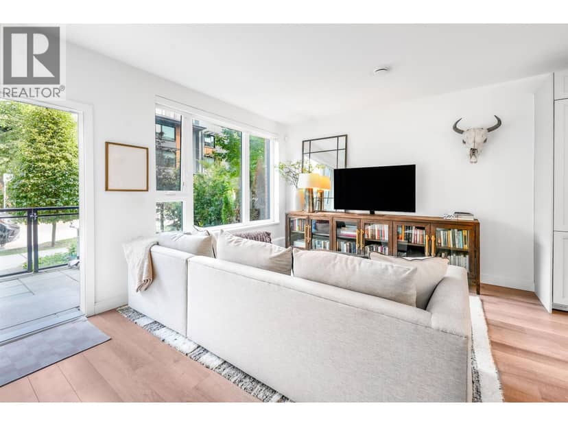127 525 E 2ND STREET, North Vancouver, photo 5