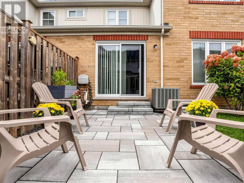 203 Chilcott Crescent, Newmarket, photo 5