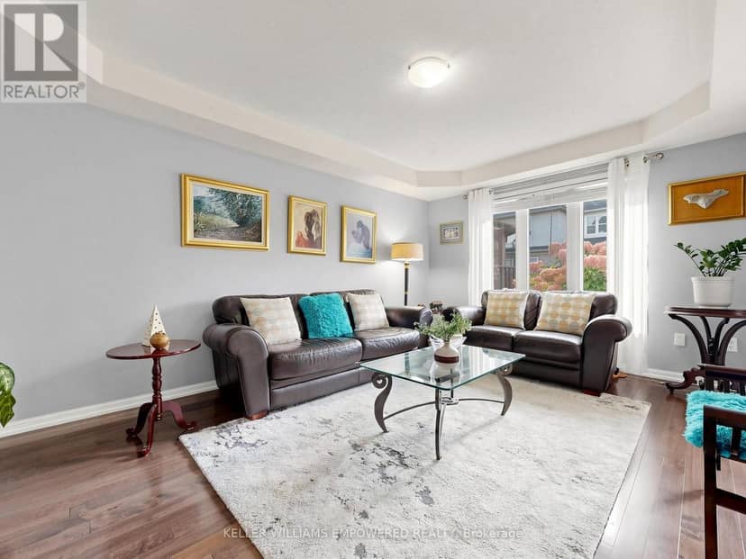 203 Chilcott Crescent, Newmarket, photo 8