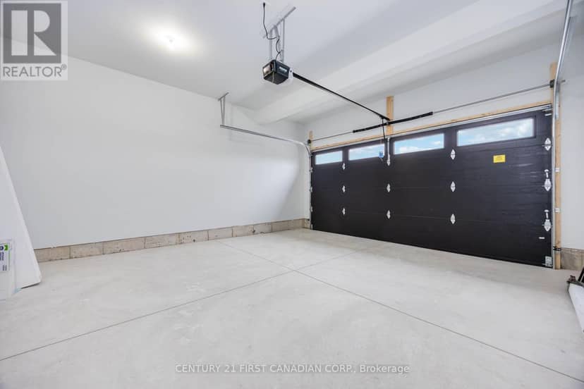 5 Postma Crescent — photo 28 of 32