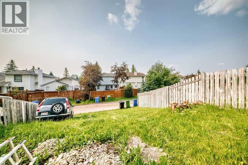 553 Macewan Drive NW — photo 34 of 38