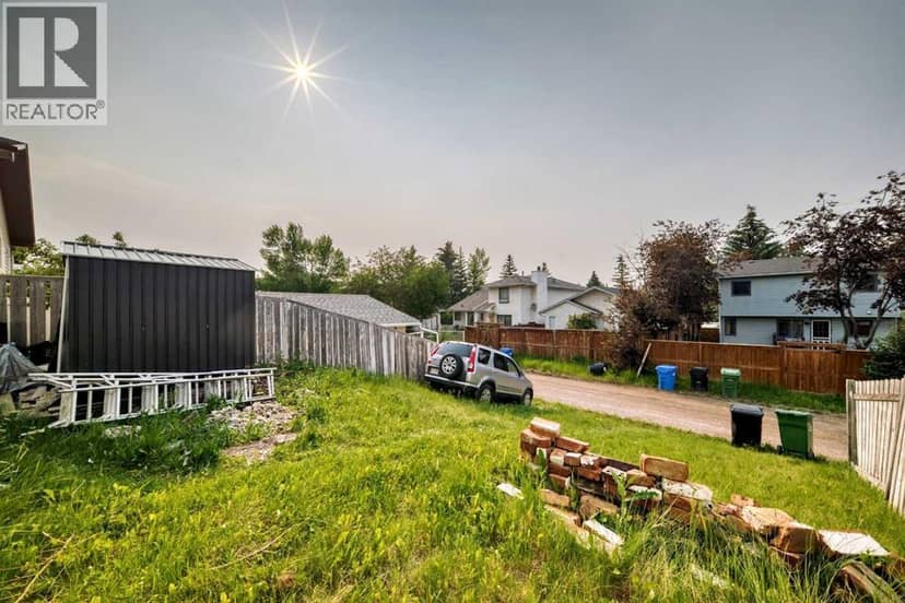 553 Macewan Drive NW — photo 35 of 38