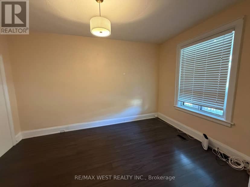 231 Rosemount Avenue — photo 12 of 17