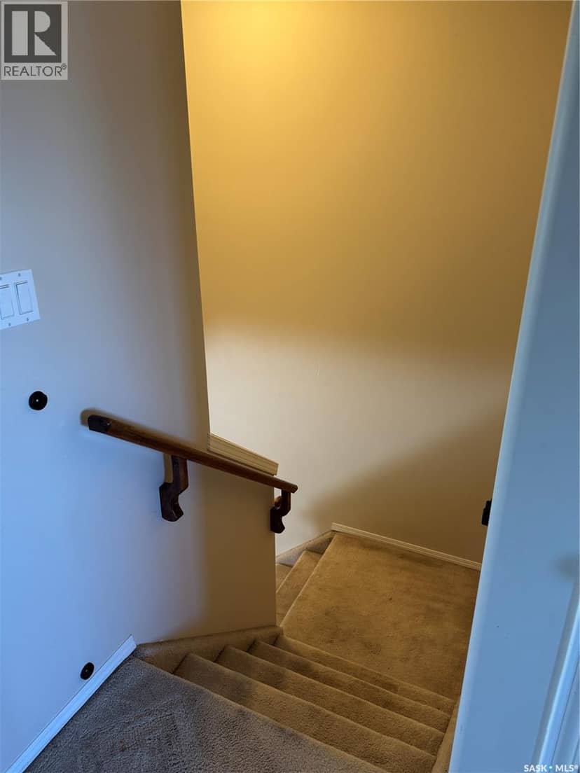 158 East Hampton BOULEVARD — photo 14 of 38