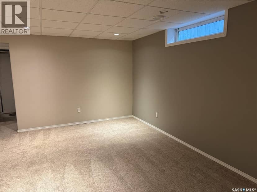 158 East Hampton BOULEVARD — photo 25 of 38