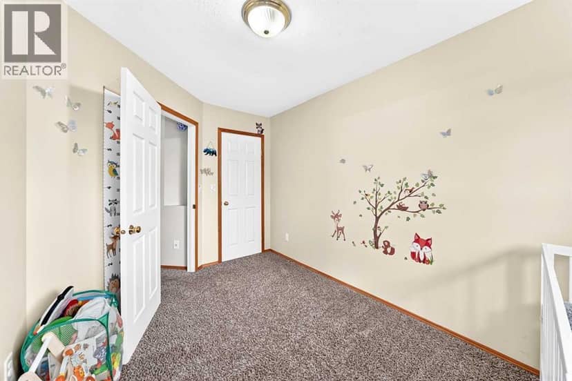25 Lakeview Close — photo 23 of 28