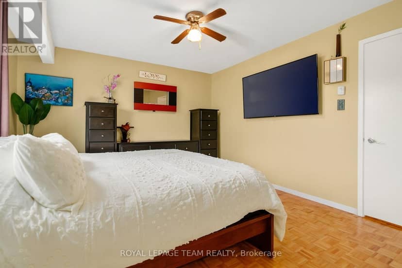 64 Owlshead Road — photo 23 of 40