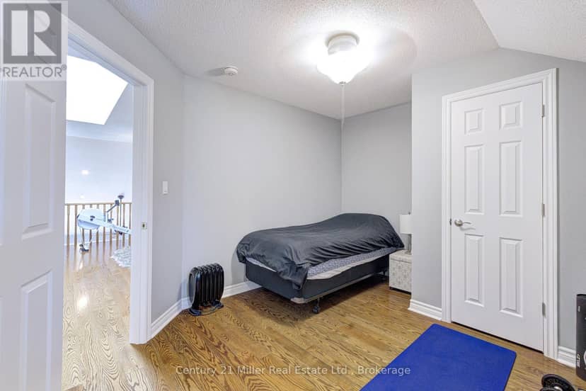 3202 Epworth Crescent — photo 29 of 40