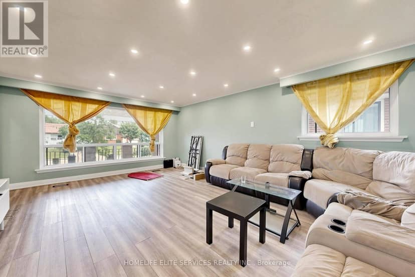 76 Gooderham Drive, Toronto, photo 6