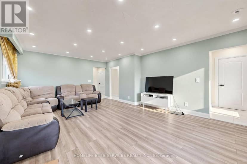 76 Gooderham Drive, Toronto, photo 7