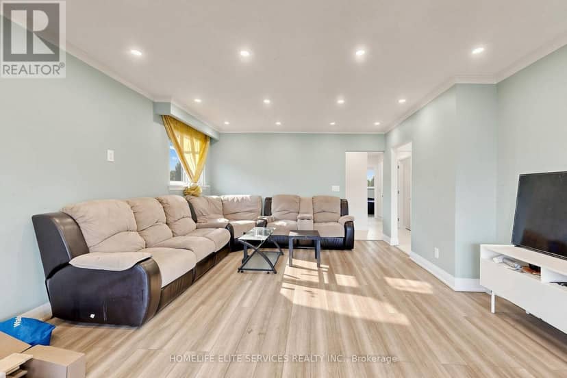 76 Gooderham Drive, Toronto, photo 8