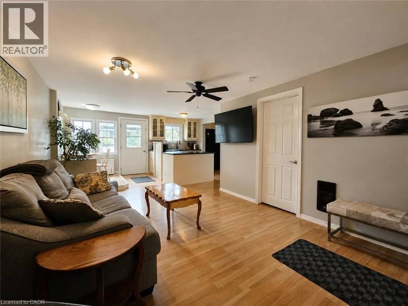 1323 QUEEN Street Unit# 125 — photo 7 of 15