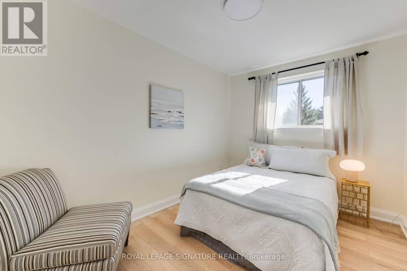 8 Bellbury Crescent — photo 10 of 34