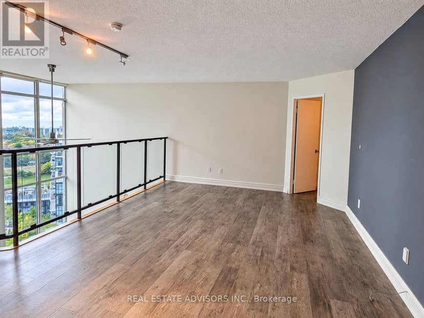 838 - 250 Manitoba Street — photo 18 of 25