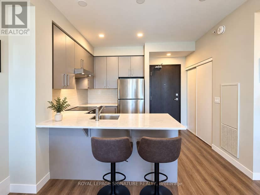 2110 - 15 Queen Street S — photo 2 of 12