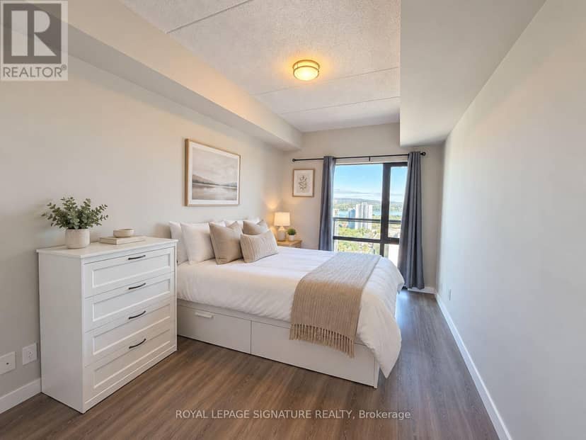2110 - 15 Queen Street S — photo 4 of 12