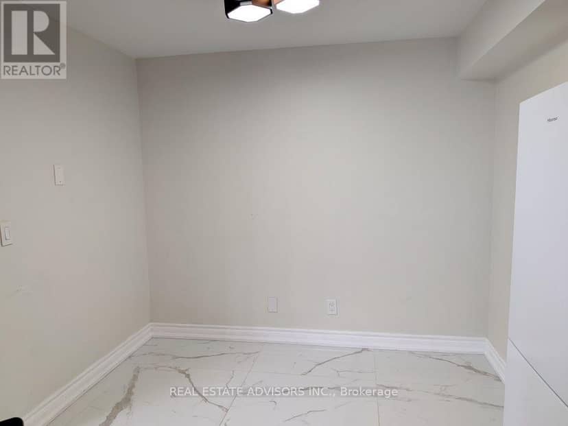 838 - 250 Manitoba Street — photo 7 of 25