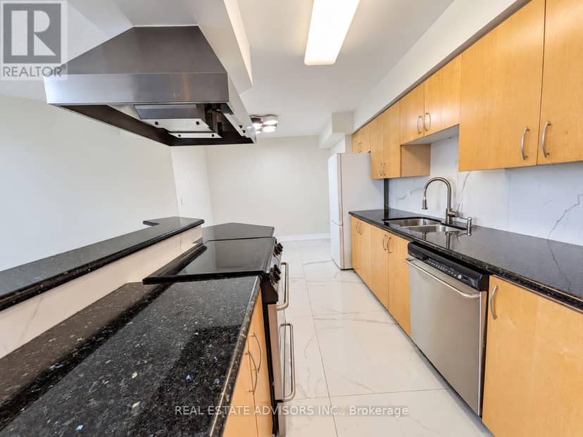 838 - 250 Manitoba Street — photo 4 of 25
