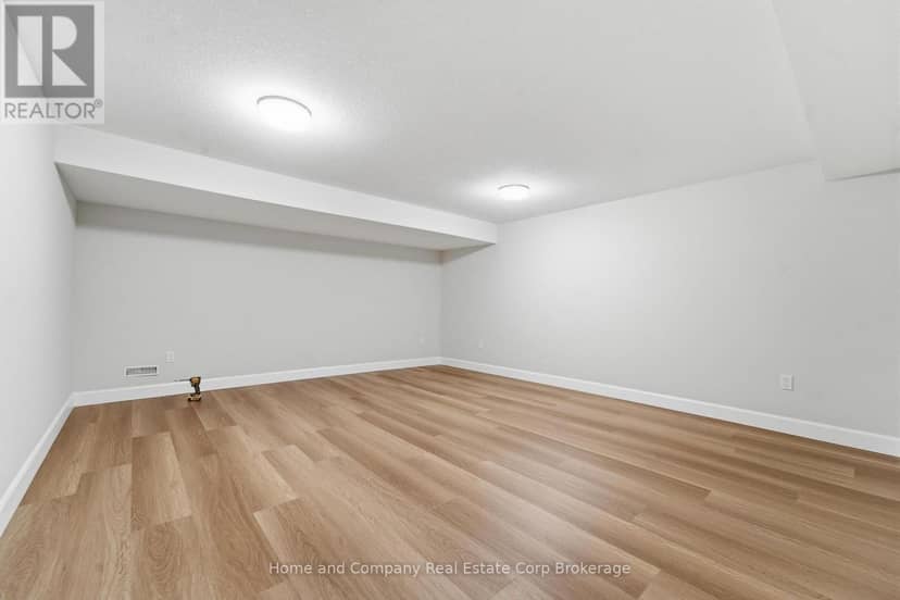 76 Deer Ridge Lane — photo 27 of 37