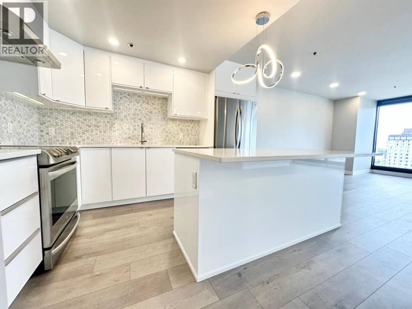 2008 808 NELSON STREET, Vancouver, photo 2
