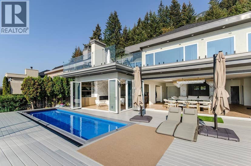13 OCEAN POINT DRIVE, Vancouver