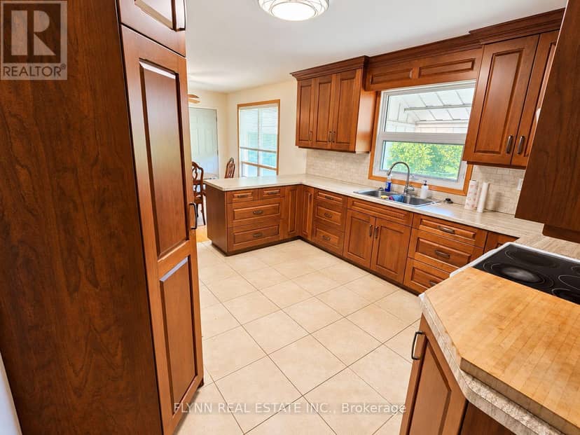 6446 Sheldon Street — photo 14 of 17