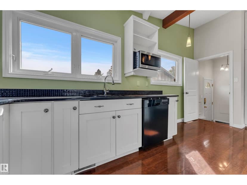 8803 68A ST NW — photo 20 of 40