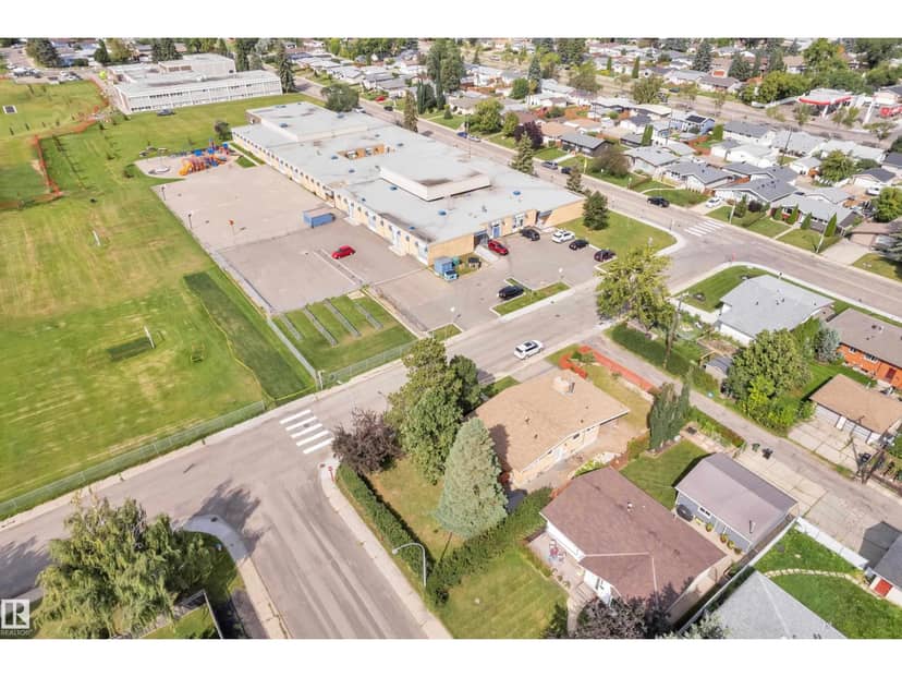 8803 68A ST NW, Edmonton, photo 3