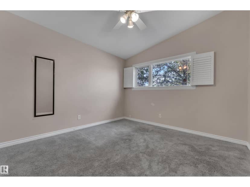 8803 68A ST NW — photo 31 of 40
