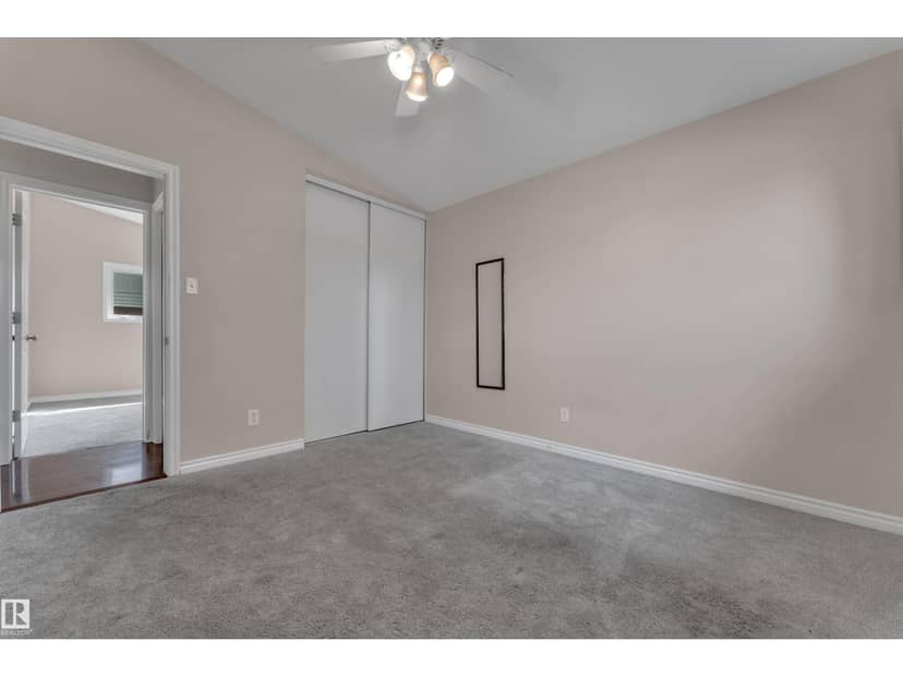 8803 68A ST NW — photo 32 of 40