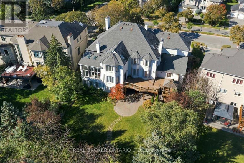 39 Dewbourne Avenue — photo 14 of 17