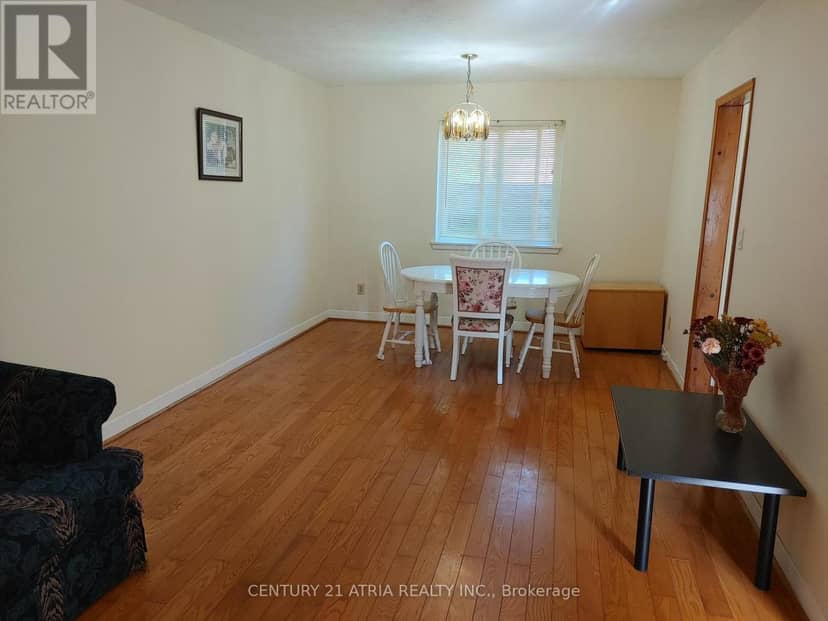 36 Chesapeake Avenue, Toronto, photo 8