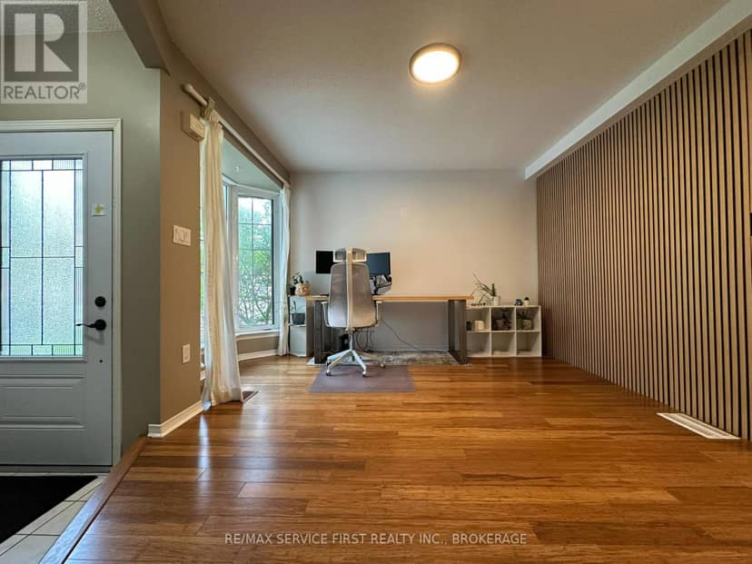 1019 Springfield Drive, Kingston, photo 5