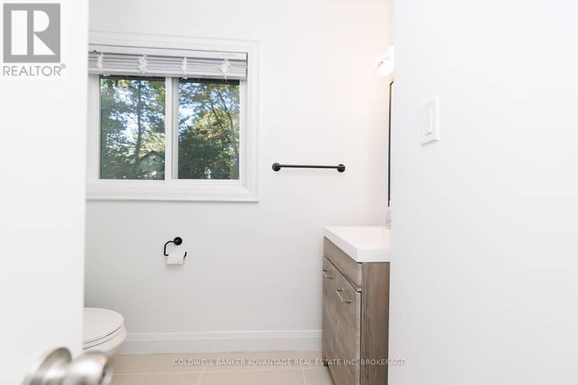 14874 Niagara River Parkway — photo 29 of 40