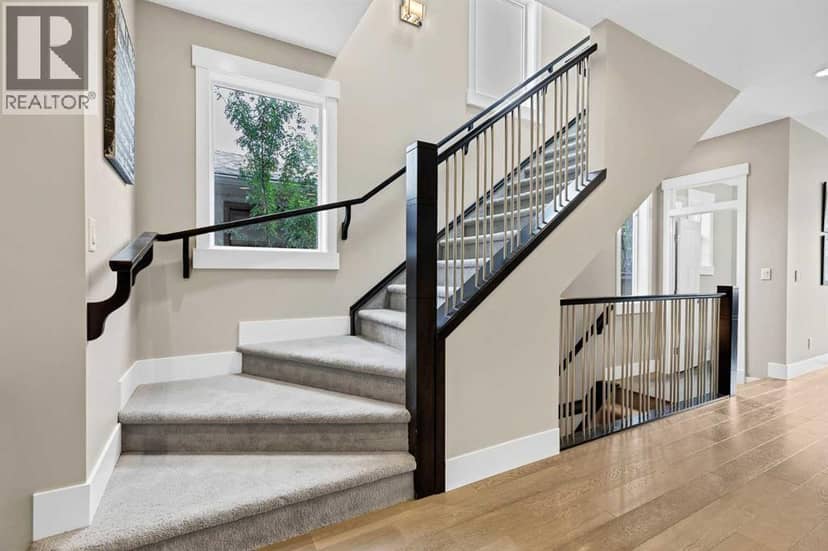 2830 42 Street SW — photo 12 of 32