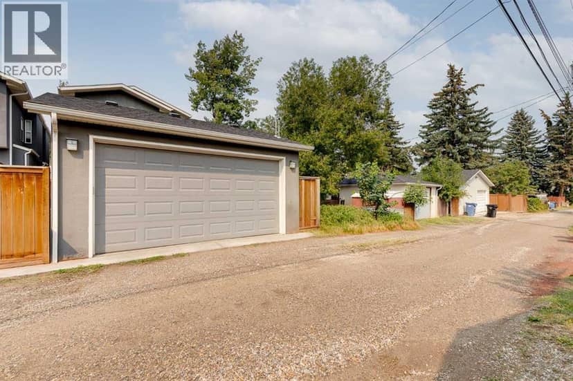 2830 42 Street SW — photo 30 of 32