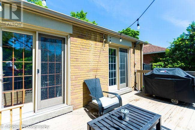 53 Savona Drive, Toronto, photo 3