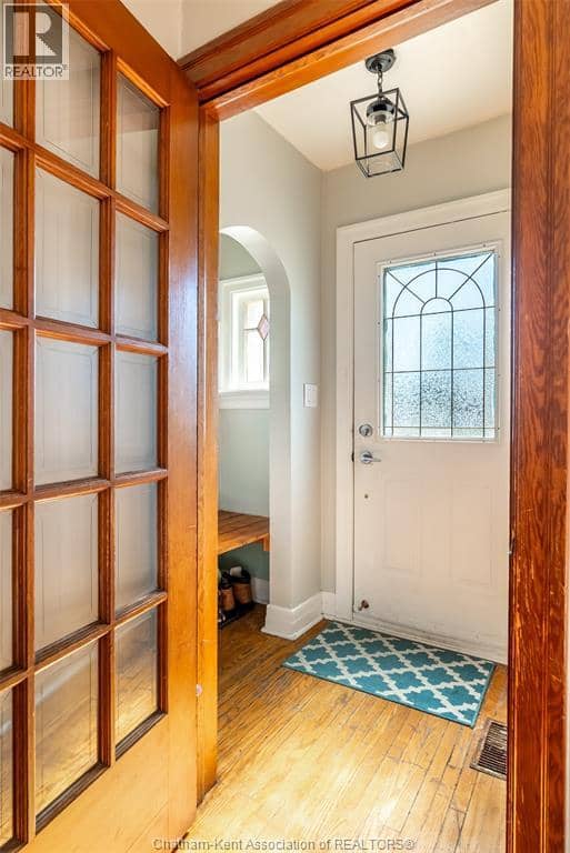 59 Prince Arthur AVENUE — photo 4 of 36